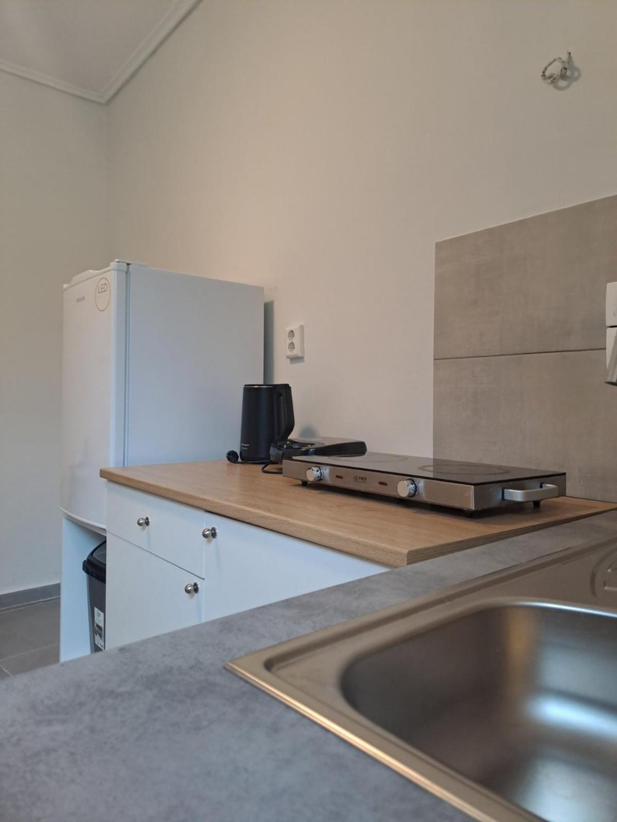 Lysandros Comfortable Apartments In Athens, Near The Metro Экстерьер фото